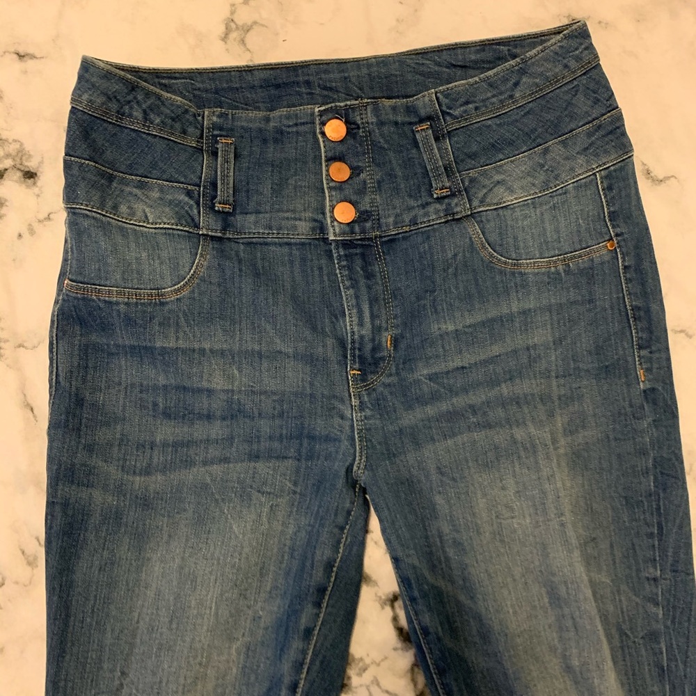 high waisted jeans